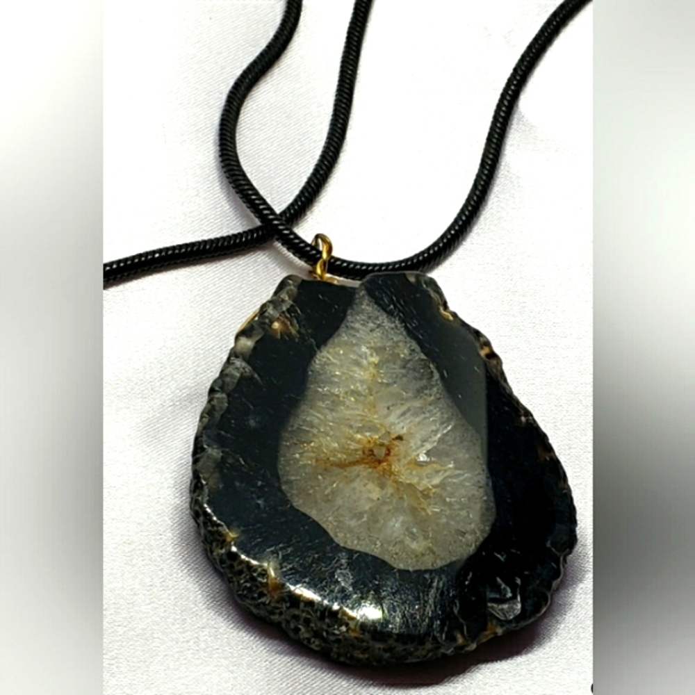 Natural Quartz Agate Necklace